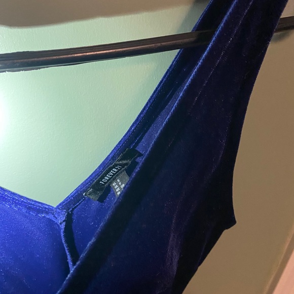 Blue suede evening dress - Picture 12 of 16